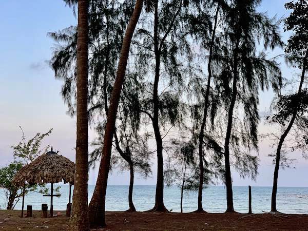 mayabunder beach in andaman